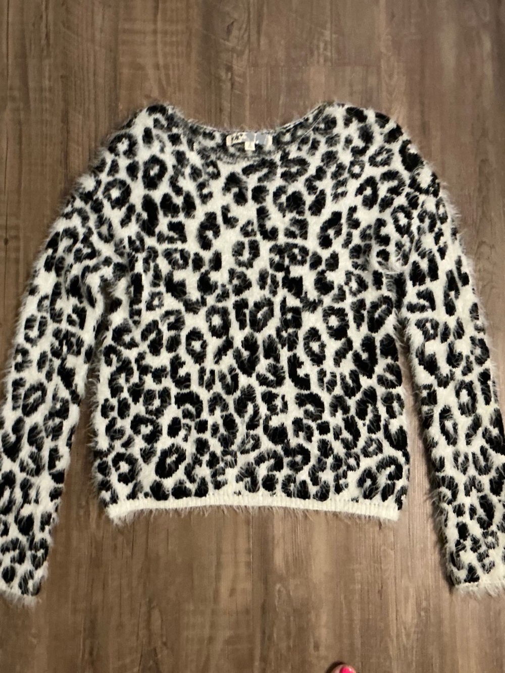 JOLT Fuzzy Cheetah Print Sweater, size S